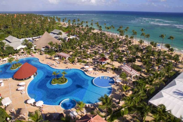 Arena Gorda Beach, Punta Cana, DR - 2023 Beach Guide w/ Best Resorts